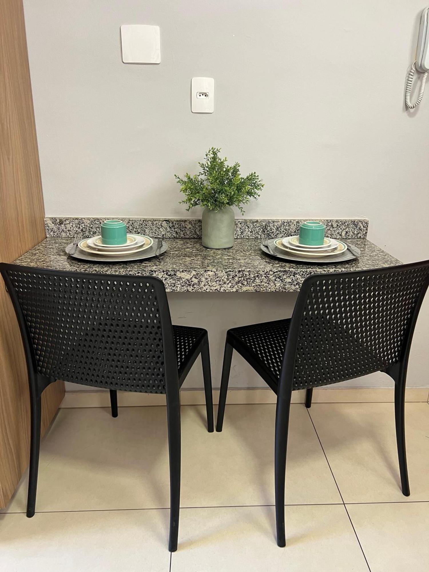 Apartamento Em Sao Joao Del Rei, Ao Lado Da Estacao Ferroviaria, Estacionamento E Ar Condicionado Exterior photo