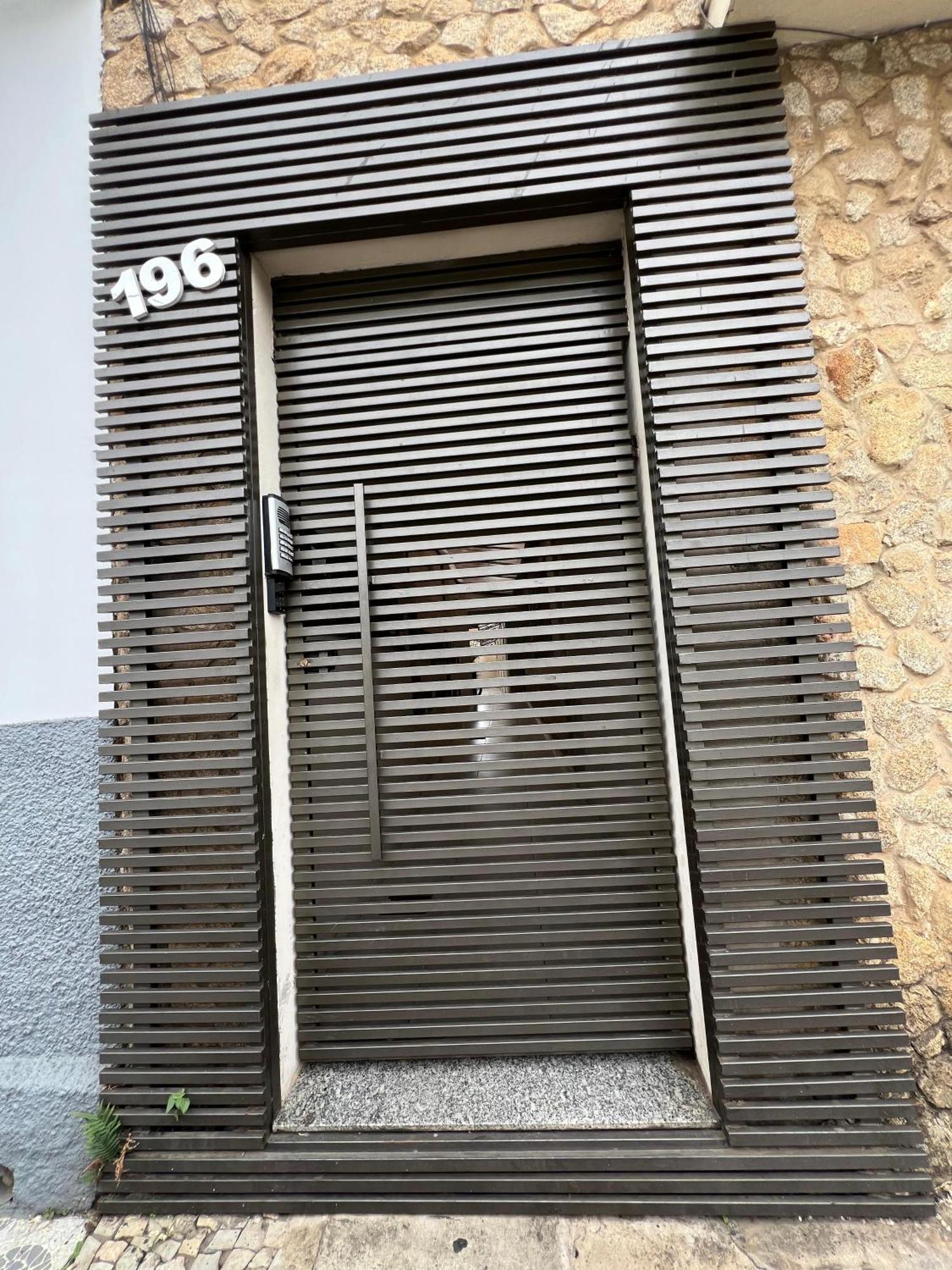 Apartamento Em Sao Joao Del Rei, Ao Lado Da Estacao Ferroviaria, Estacionamento E Ar Condicionado Exterior photo